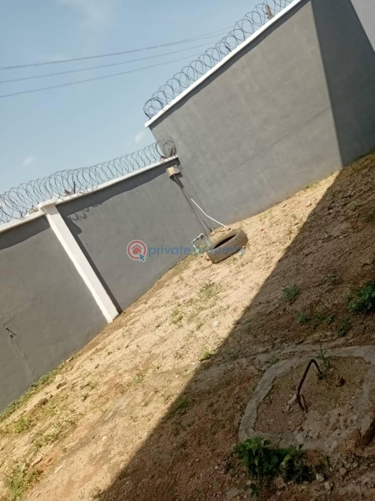 House For Sale Arapaja, Odo Ona Kekere Odo ona Ibadan Oyo - 2