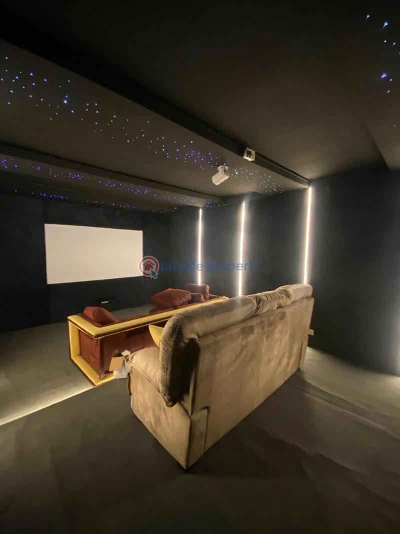 5 bedroom Detached Duplex For Sale Chevron Drive Lekki Lagos - 2