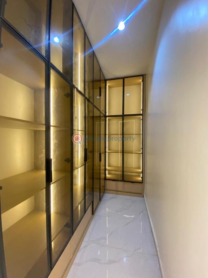 5 bedroom Detached Duplex For Sale Chevron Drive Lekki Lagos - 11