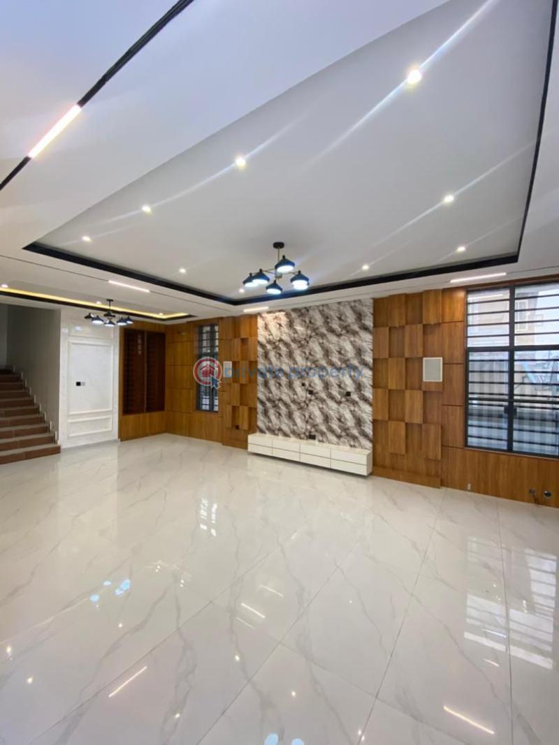 5 bedroom Detached Duplex For Sale Chevron Drive Lekki Lagos - 1