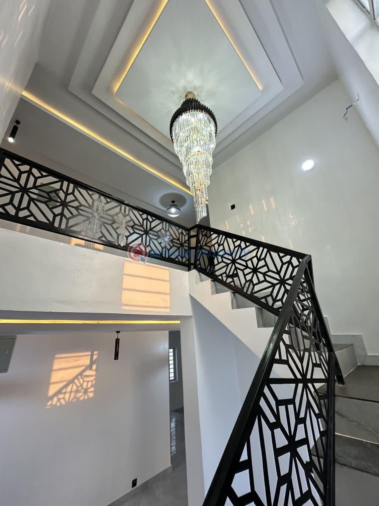 5 bedroom Detached Duplex For Sale Dss Quarters Est, Ile Tuntun Idishin Ibadan Oyo - 2
