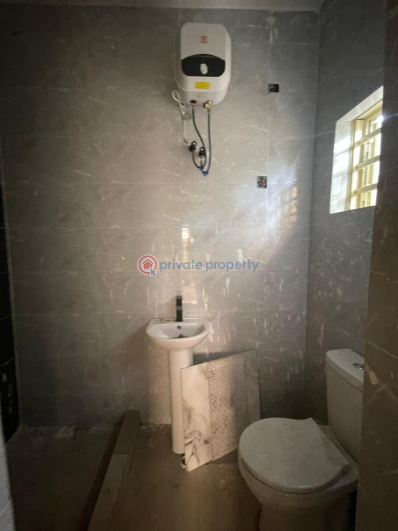 House For Rent Kolapo Ishola Gra Phase 2, Ibadan Oyo - 1