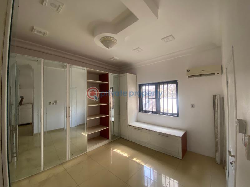 A well finished three (3)  bedroom duplex, in a serviced estate block - 15 3 bedroom Detached Duplex For Sale Ikate Elegushi Lekki Lagos - 15