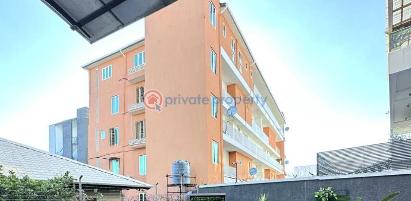 A well maintained 4-bedroom maisonette - 1 4 bedroom Maisonette For Rent Lekki Phase 1 Lagos - 1