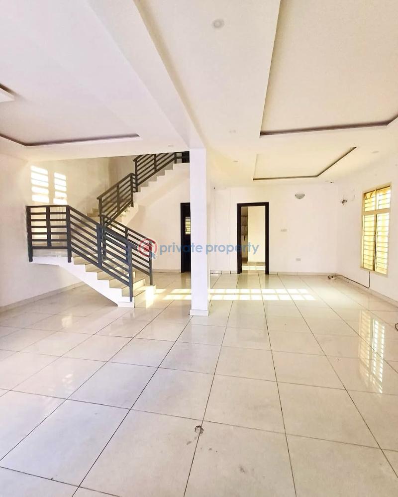A well maintained 4-bedroom maisonette - 3 4 bedroom Maisonette For Rent Lekki Phase 1 Lagos - 3