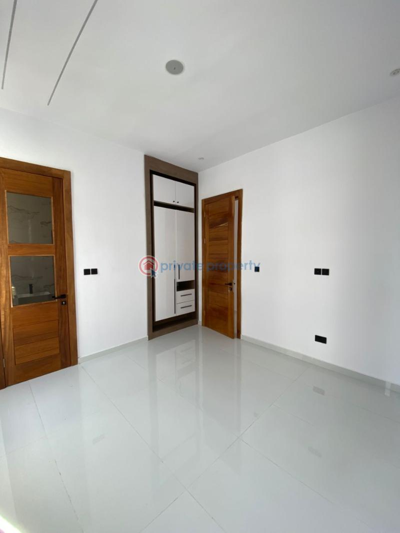 5 bedroom Detached Duplex For Sale Lekki County Ikota Lekki Lagos - 3