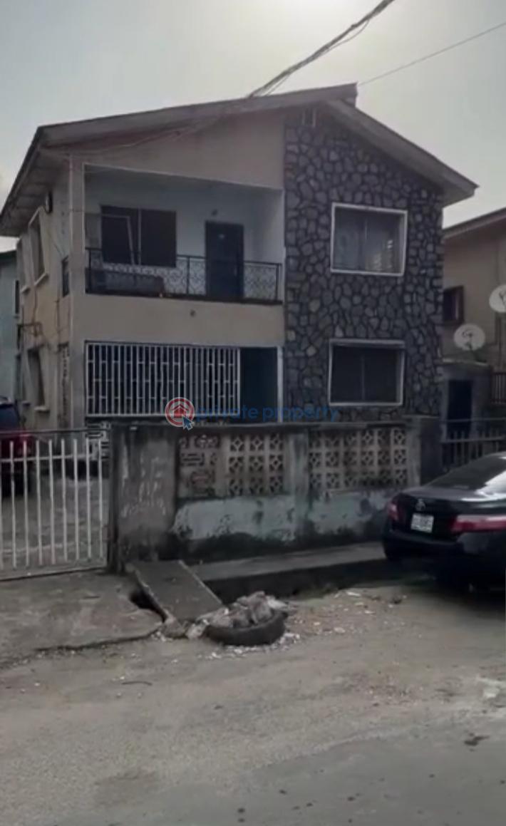House For Sale Obanikoro Estate Obanikoro Shomolu Lagos - 0