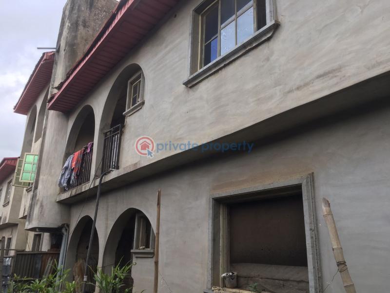 A well situated residential building, built on a 617.3sqm of land - 4 10 bedroom House For Sale Ore Ofe Estate, Opposite Ara Hall, Lagos Ibadan Express Way. Magboro Lagos Extension Ogun - 4
