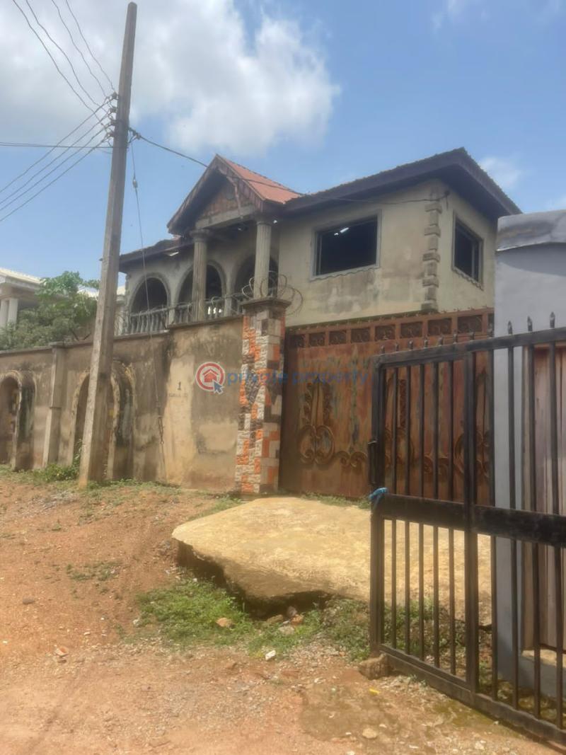 House For Sale Location 📍: Beside Dss Estate Idi Ishin Jericho Nihort Road Ibadan Oyo