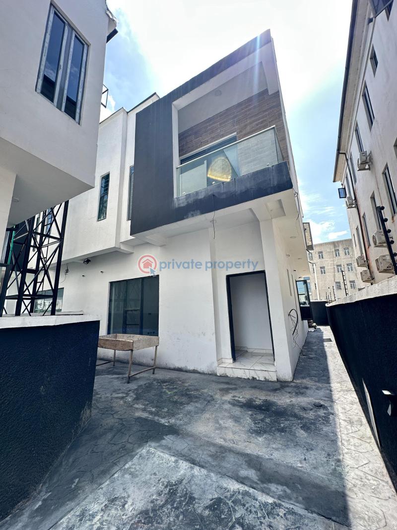 4 bedroom Semi detached Duplex For Sale Harris Drive Victoria Garden City Lekki Lagos - 13