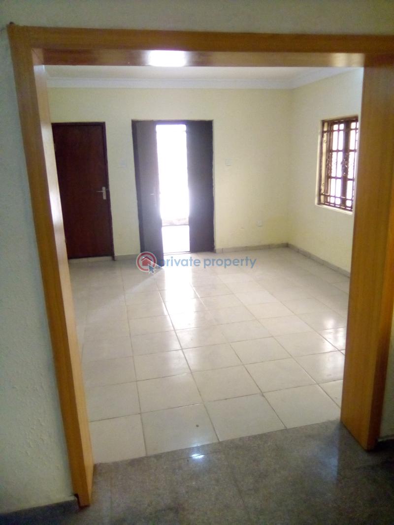 For sale 5 bedroom Flat & Apartment Iei Estate, Beside Jogor Center