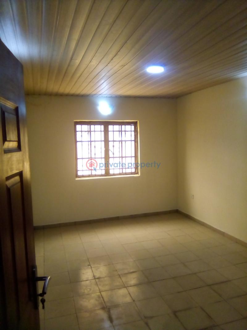 For sale 5 bedroom Flat & Apartment Iei Estate, Beside Jogor Center