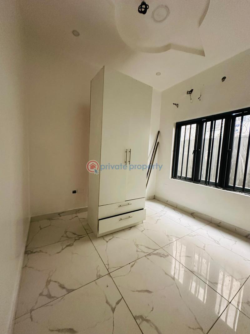 Aesthetically built  4 bedroom terrace duplex with bq in a secured and serene estate - 7 4 bedroom Terraced Duplex For Sale Gbagada Lagos - 7