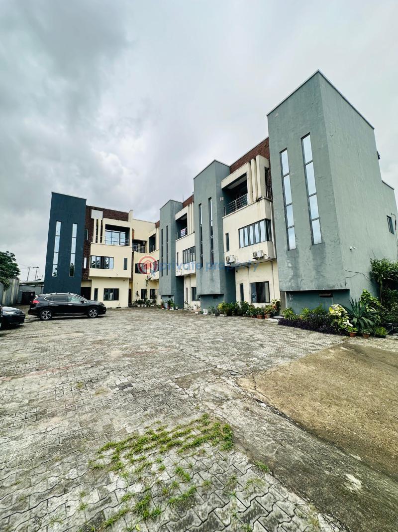 Aesthetically built  4 bedroom terrace duplex with bq in a secured and serene estate - 1 4 bedroom Terraced Duplex For Sale Gbagada Lagos - 1