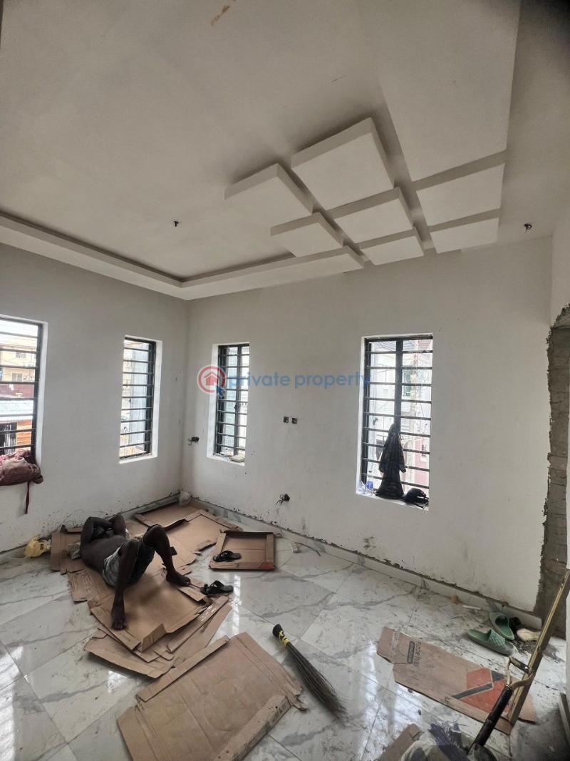 3 bedroom Semi detached Duplex For Sale Magodo Kosofe/Ikosi Lagos - 4