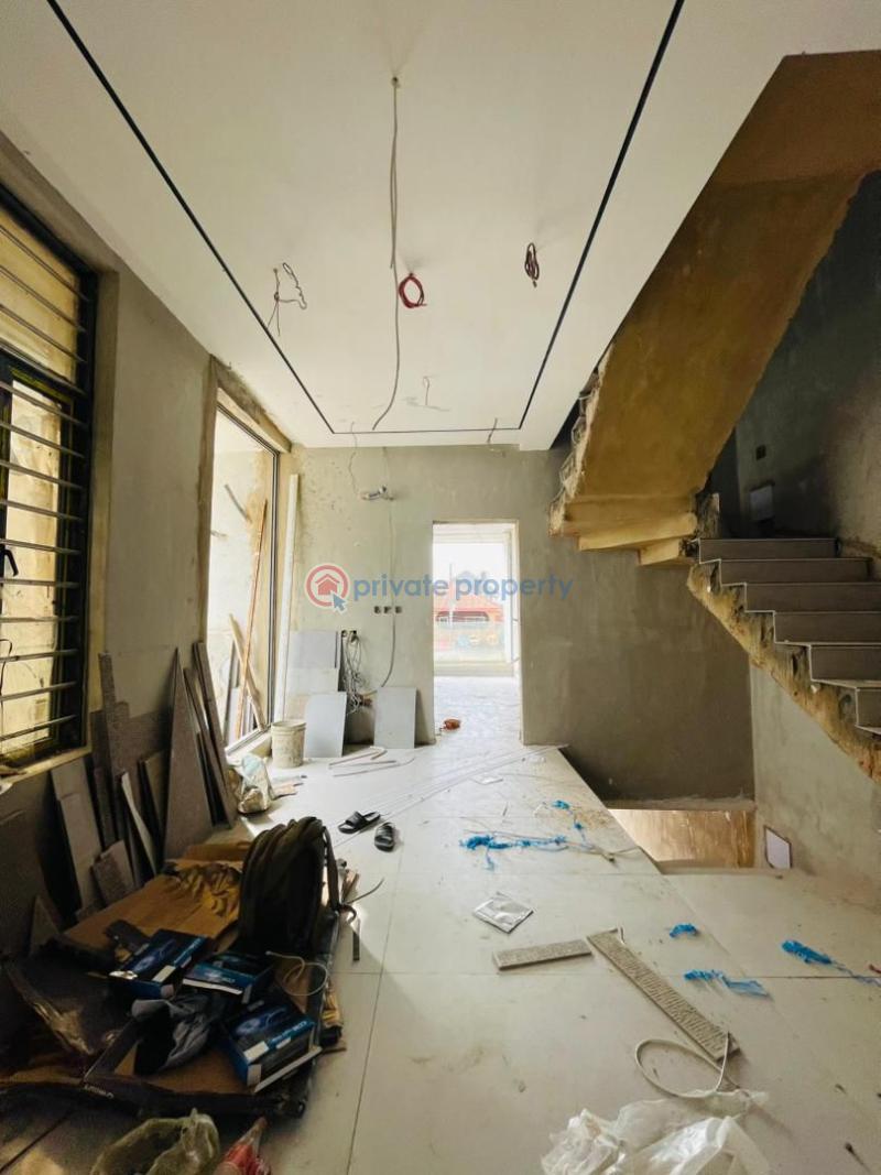 4 bedroom Semi detached Duplex For Sale Omole Phase 2 Ojodu Lagos - 0