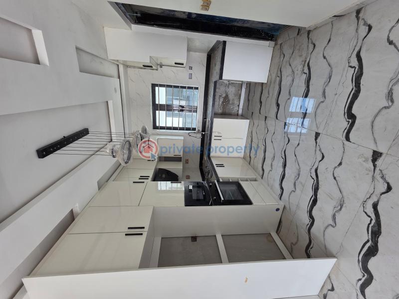 Affordable 2 bedroom apartment in a strategic location - 2 2 bedroom Flat & Apartment For Sale Off Freedom Way Lekki Phase 1 Lagos - 2