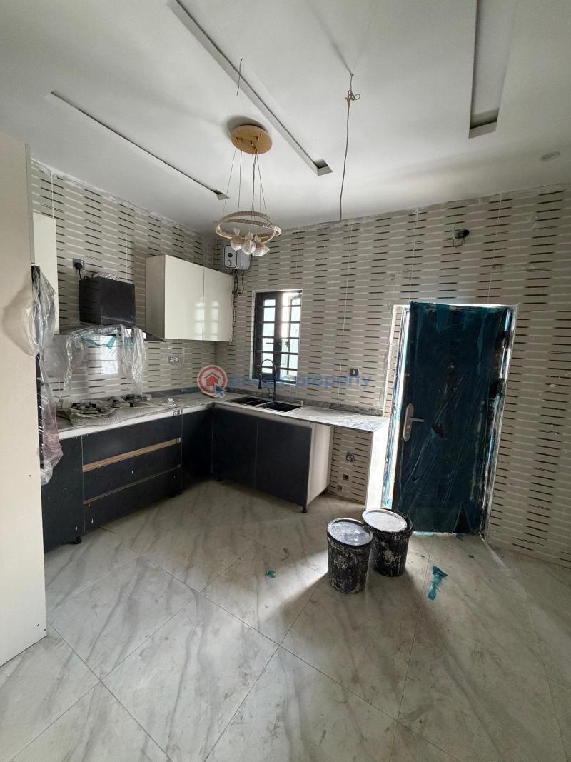 3 bedroom Flat & Apartment For Sale Ologolo Lekki Lagos - 3