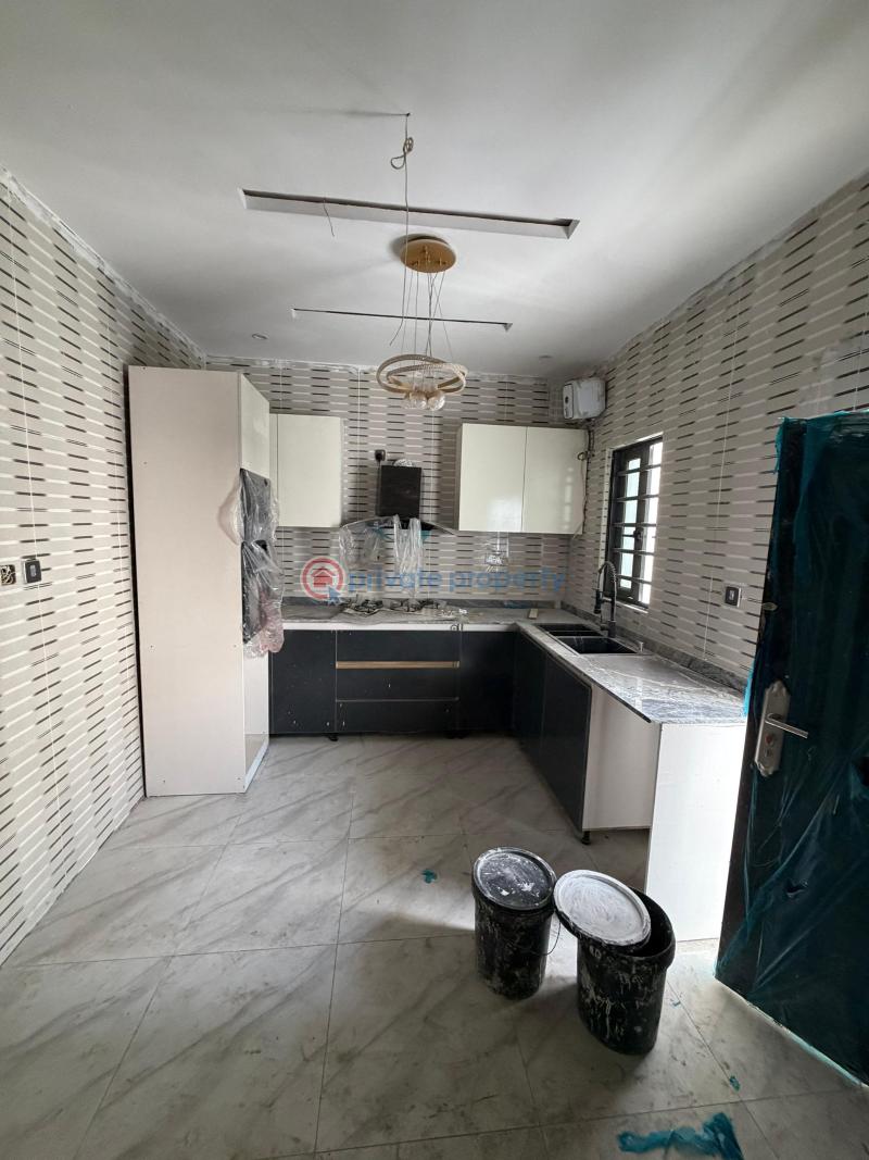 3 bedroom Flat & Apartment For Sale Ologolo Lekki Lagos - 4