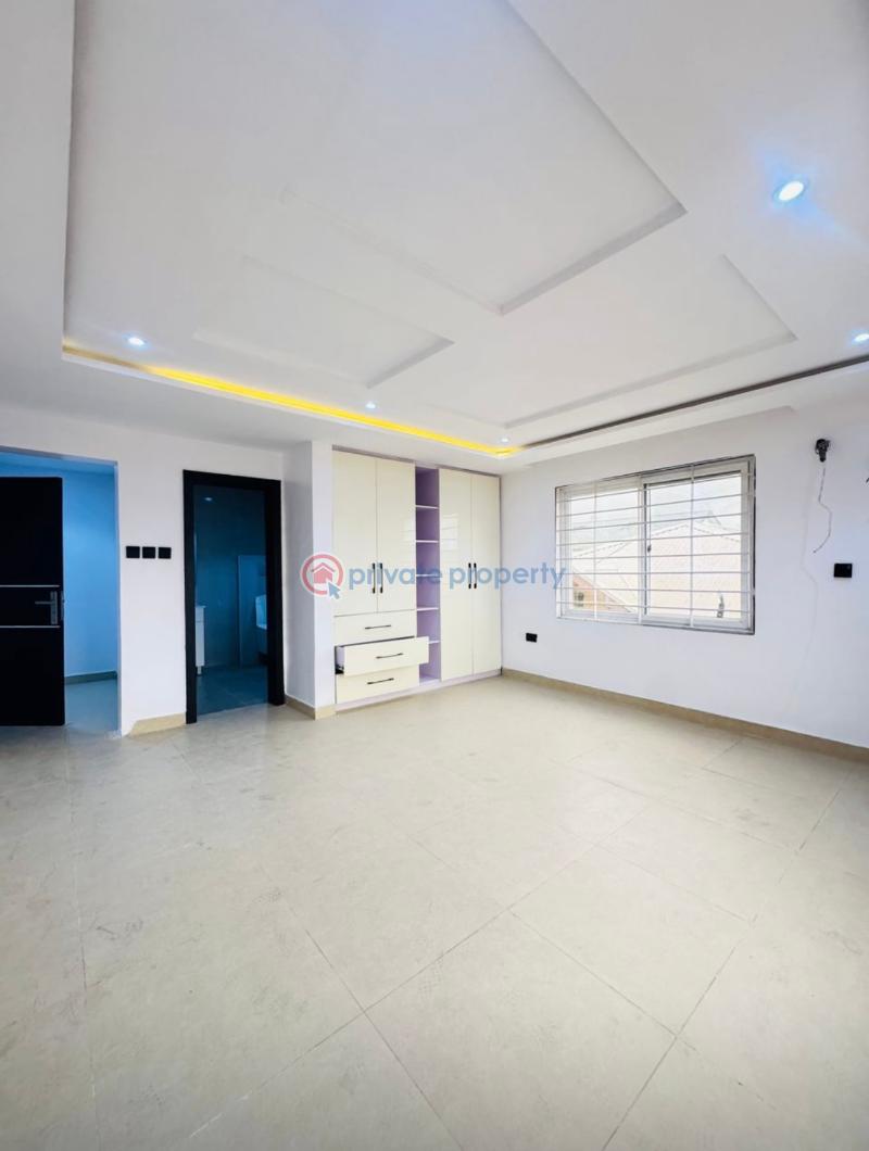 3 bedroom Block Of Flats For Sale Admiralty Lekki Phase 1 Lekki Phase 1 Lagos - 5