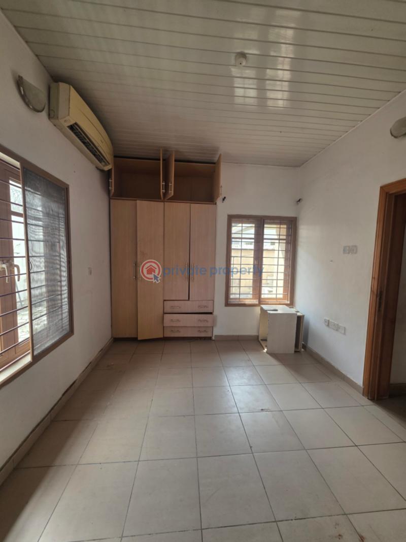 3 bedroom Bungalow For Rent Close 50 Victoria Garden City Lekki Lagos - 4