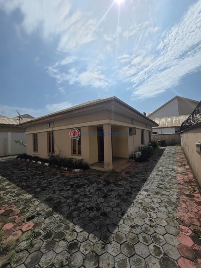 3 bedroom Bungalow For Rent Close 50 Victoria Garden City Lekki Lagos - 0