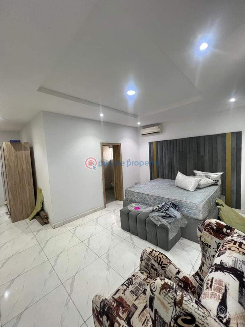 3 bedroom Block Of Flats For Sale Surulere Lagos - 9