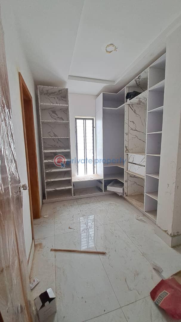 3 bedroom Block Of Flats For Sale Surulere Lagos - 3