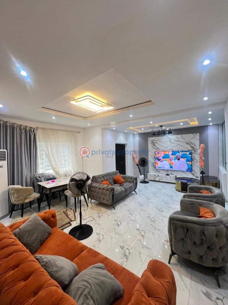 3 bedroom Block Of Flats For Sale Surulere Lagos - 2