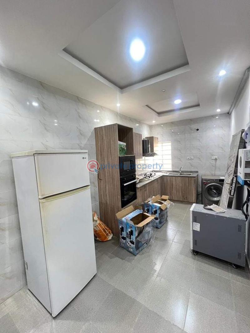 3 bedroom Block Of Flats For Sale Surulere Lagos - 6