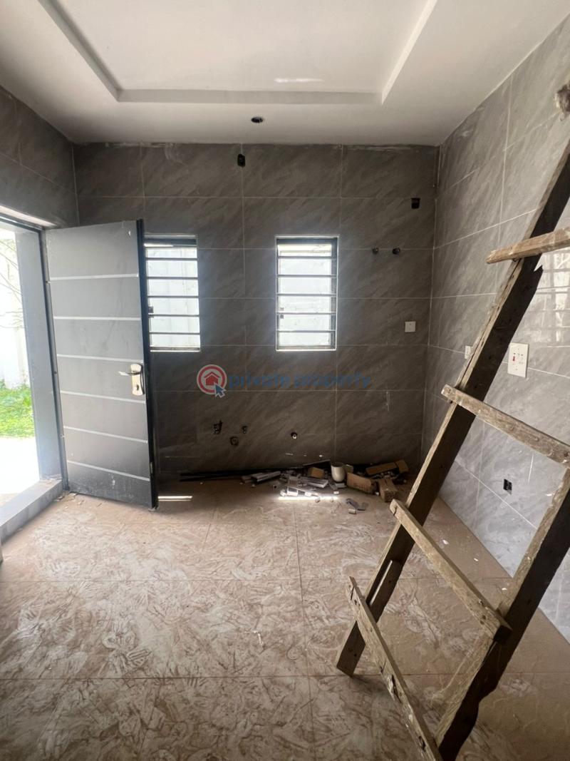 4 bedroom Detached Duplex For Sale Dantata Estate Kubwa Abuja Phase 4  - 10