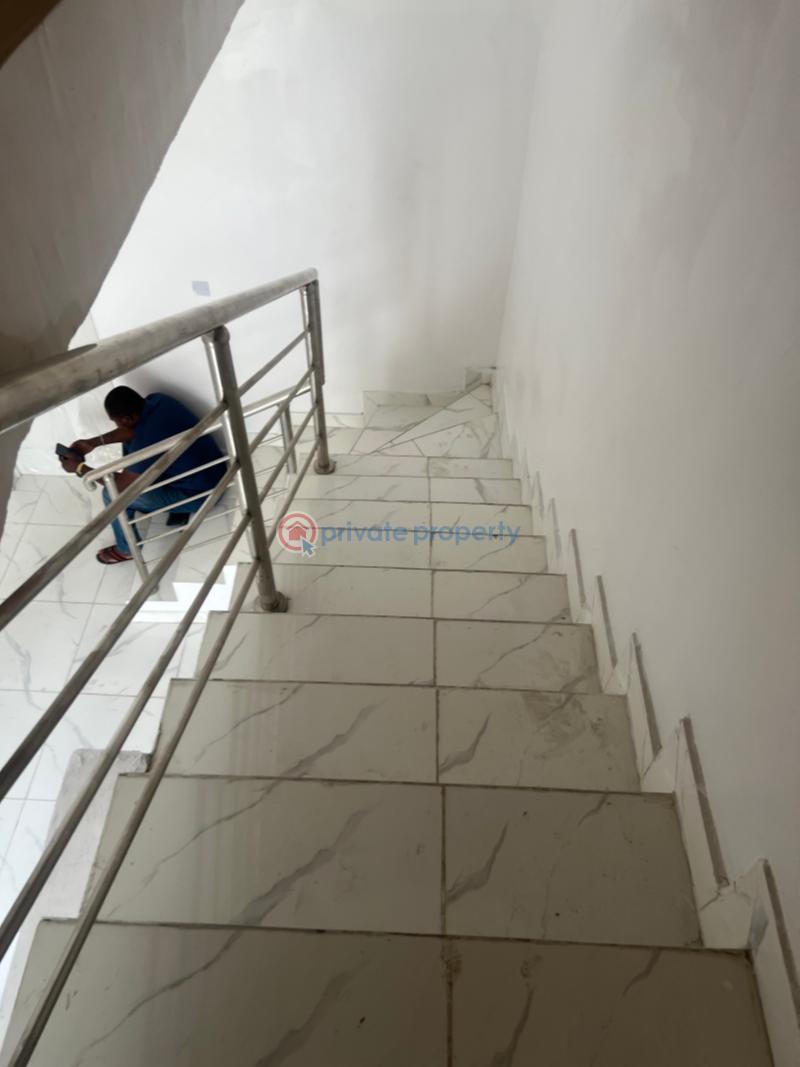 4 bedroom Semi detached Duplex For Sale Ikota Gra Lekki Ajah Lagos - 2