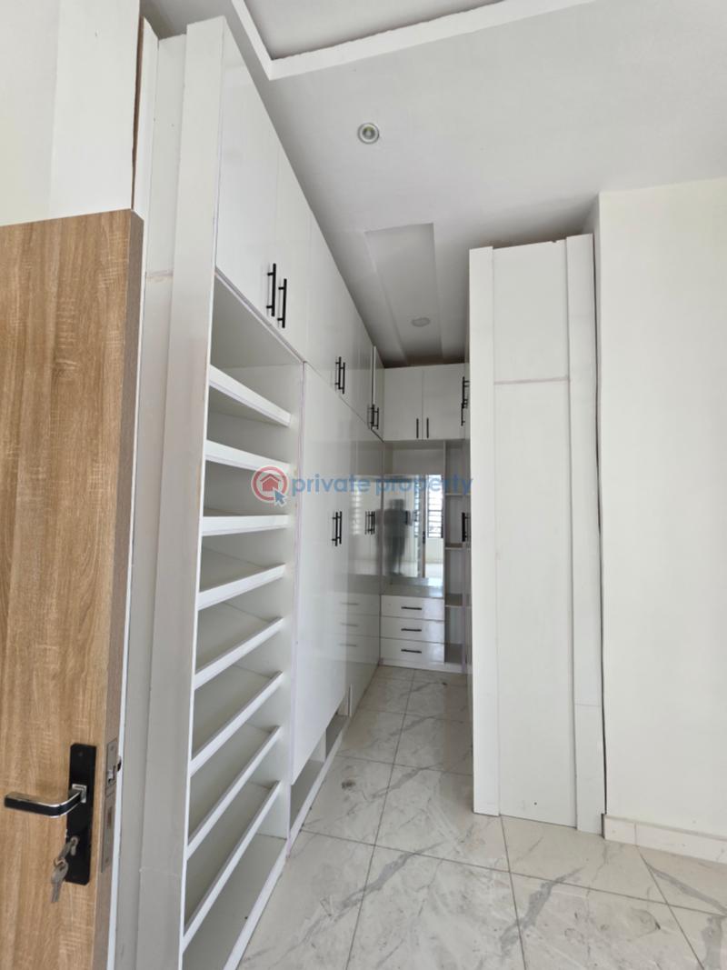 4 bedroom Semi detached Duplex For Sale Harris Drive Victoria Garden City Lekki Lagos - 9