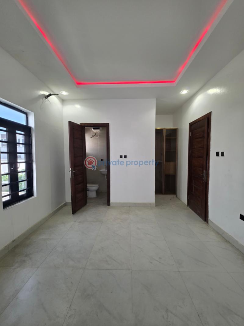 4 bedroom Semi detached Duplex For Sale Ologolo Lekki Lagos - 5