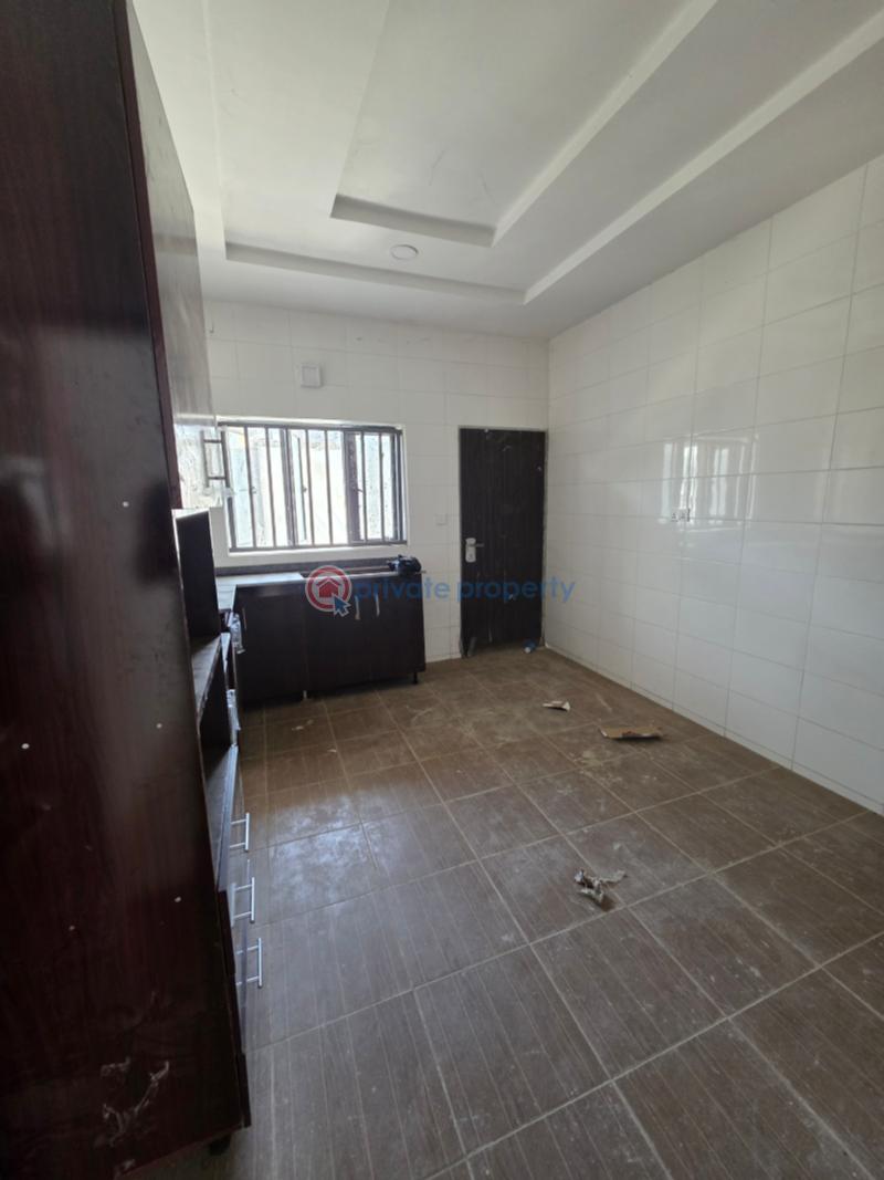 4 bedroom Terraced Duplex For Sale Jahi Abuja Phase 2  - 3