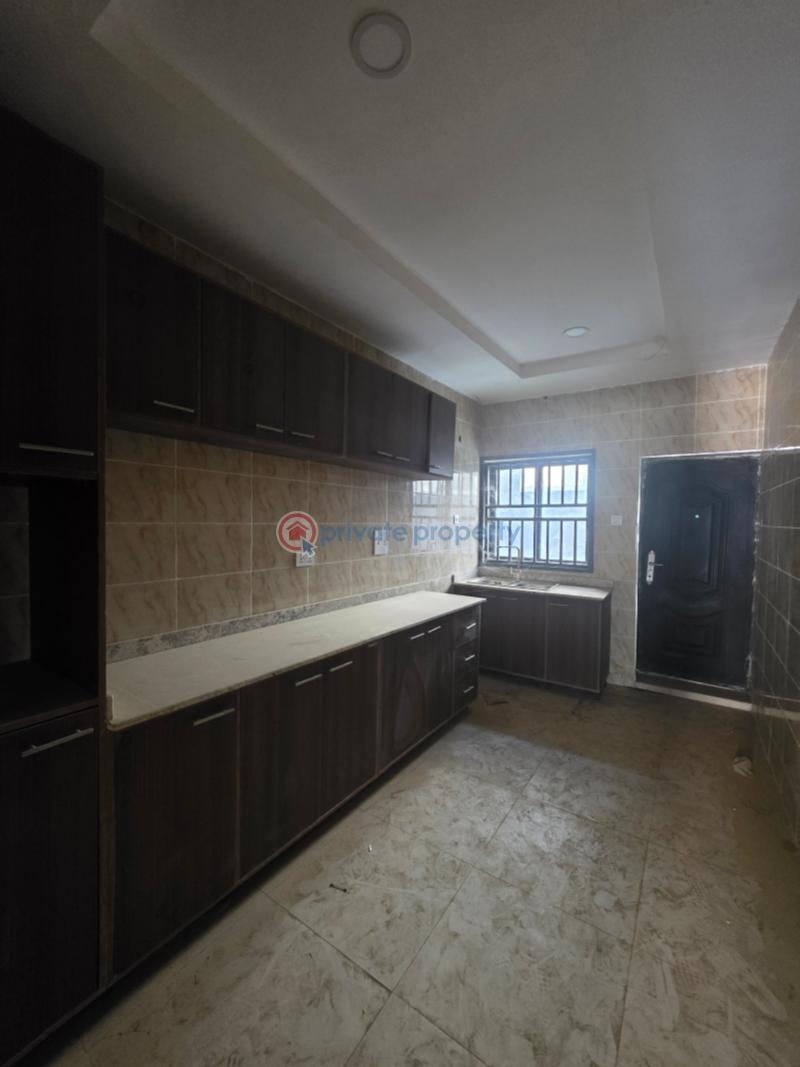 4 bedroom Terraced Duplex For Sale Jahi Abuja Phase 2  - 2