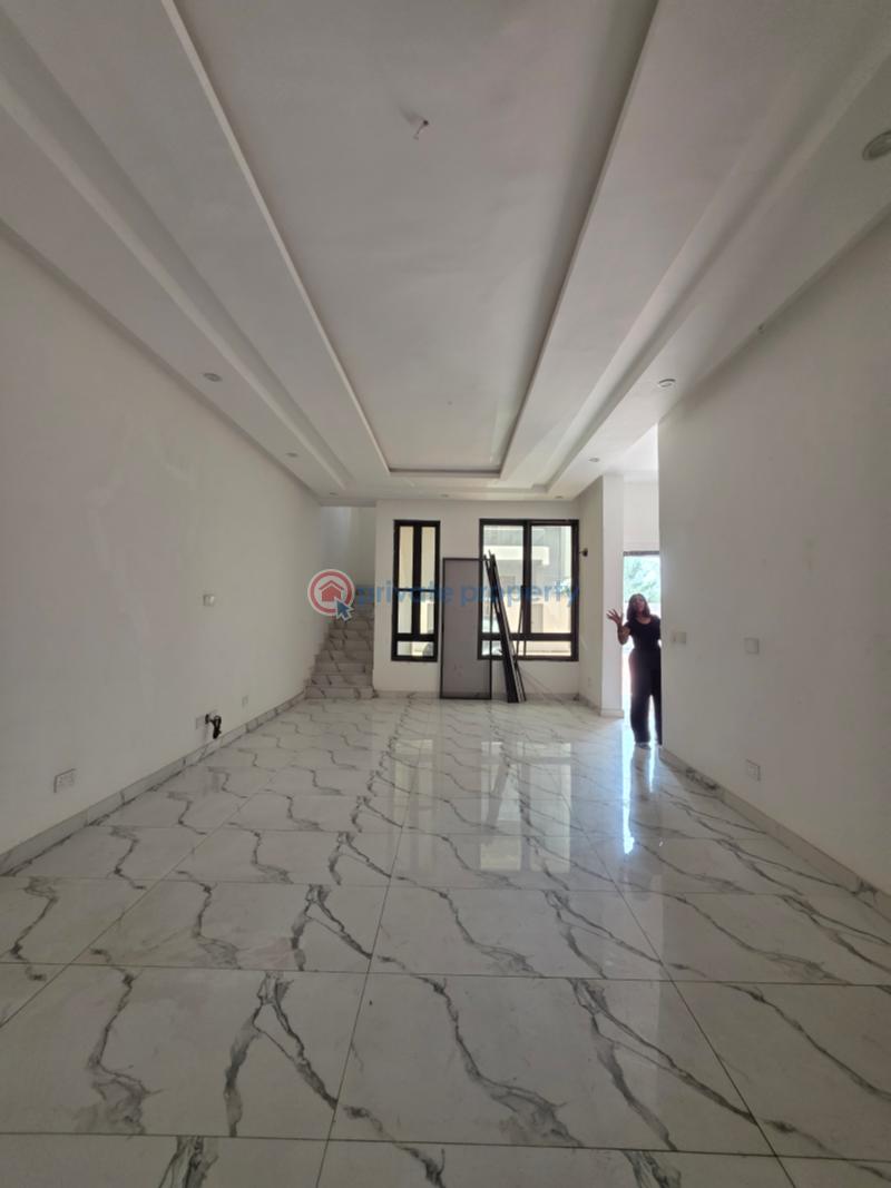 4 bedroom Terraced Duplex For Sale Periwinkle Estate Lekki Phase 1 Lagos - 1