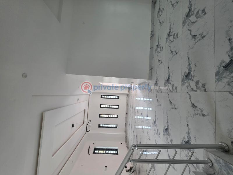 5 bedroom Detached Duplex For Sale Ologolo Lekki Lagos - 3