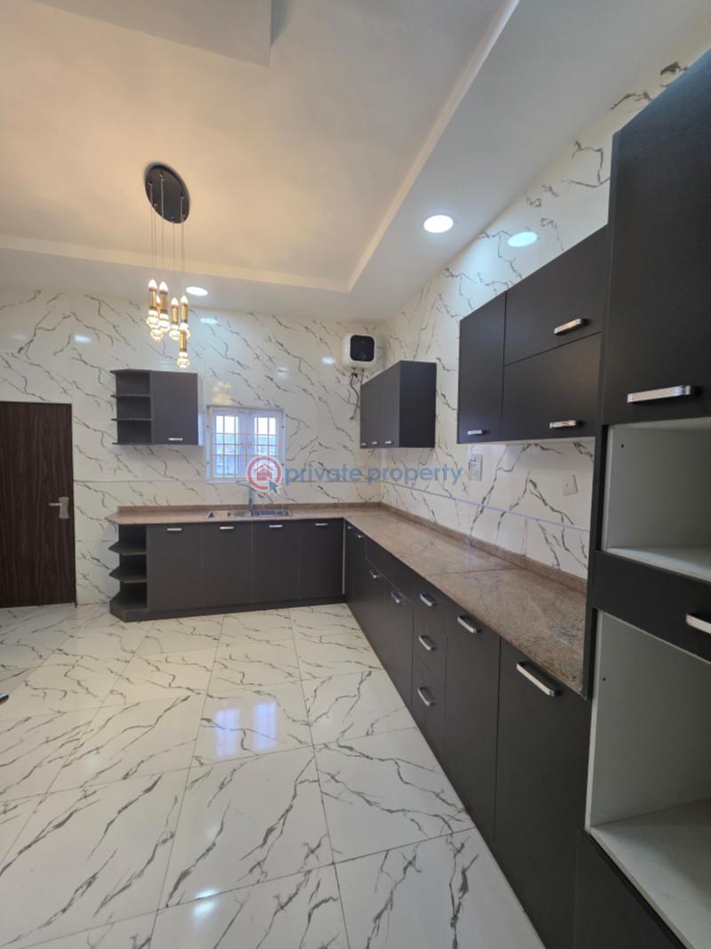 5 bedroom Detached Duplex For Sale Guzape Abuja Phase 1  - 2