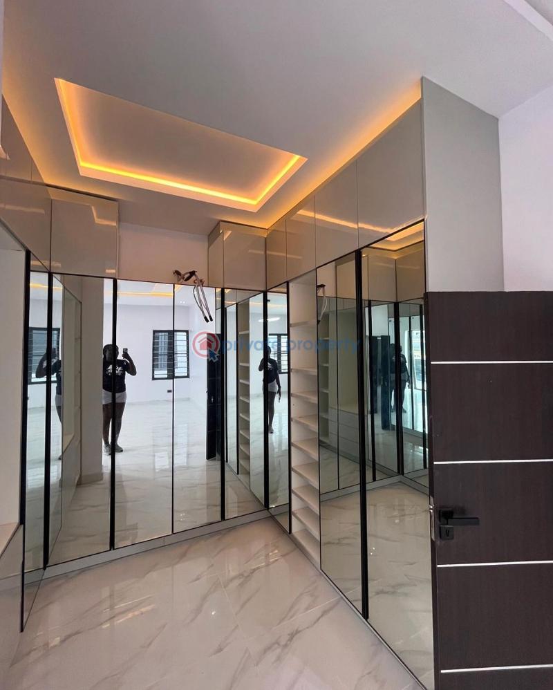 5 bedroom Detached Duplex For Sale Ologolo Lekki Lagos - 5