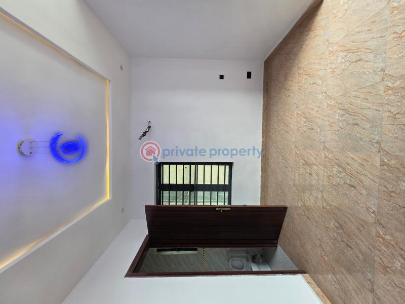 5 bedroom Detached Duplex For Sale Palm Residence Osapa London Lekki Lagos - 7