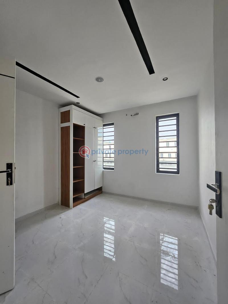 2 bedroom Flat & Apartment For Sale Freedom Way Lekki Phase 1 Lagos - 7