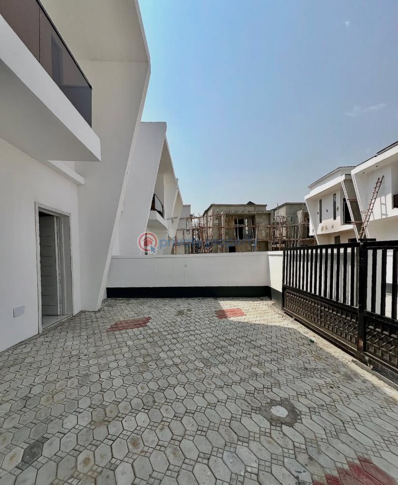 4 bedroom Semi detached Duplex For Sale Ikota Lekki Lagos - 3