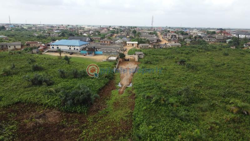 Mixed use Land For Sale Agric Ikorodu, Lagos. Ikorodu Lagos - 2