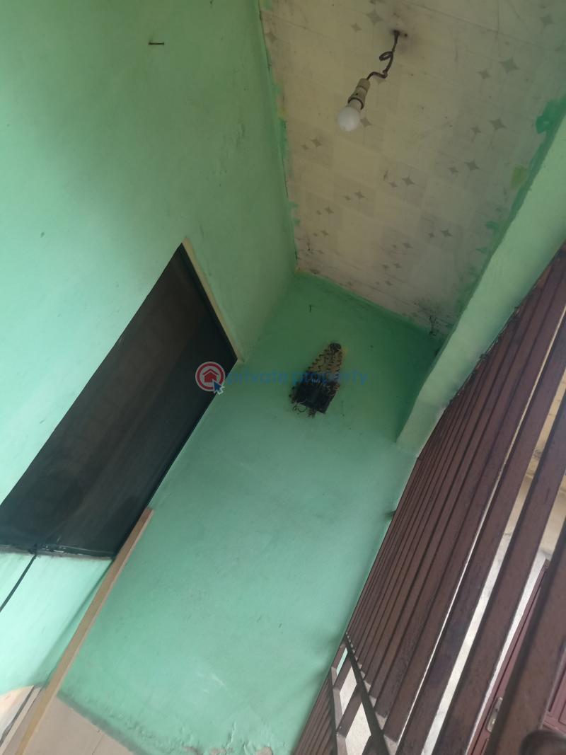 1 bedroom Self Contain For Rent Rumuodara By Oroigwe Road Close To Elimbu East West Road Port Harcourt Rivers - 0