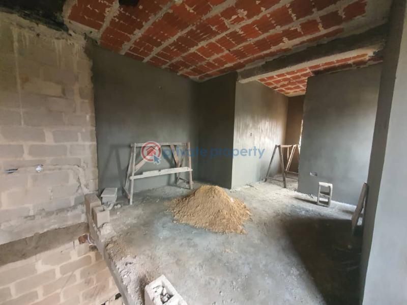 1 bedroom Maisonette For Sale Few Drive From Mega Chicken Ikota. Ikota Lekki Lagos - 4