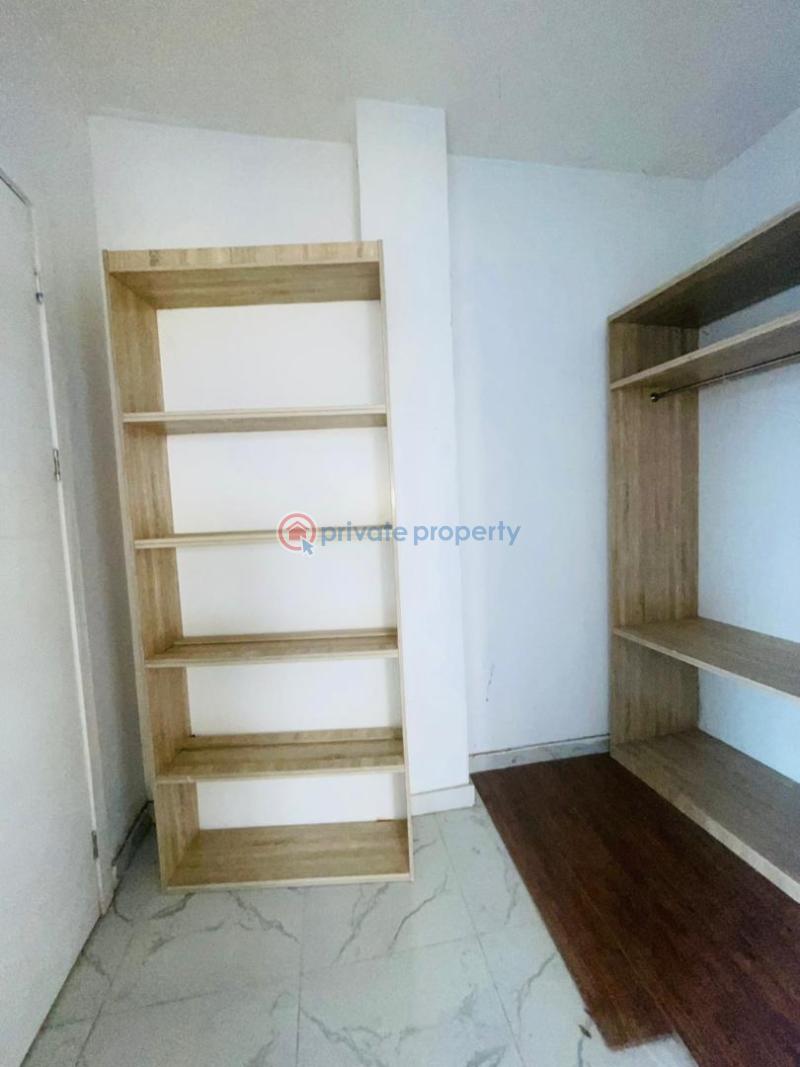 Well-maintained 3-bedroom flat with a penthouse and a bq - 6 3 bedroom Terraced Duplex For Sale Oniru Victoria Island Lagos - 6