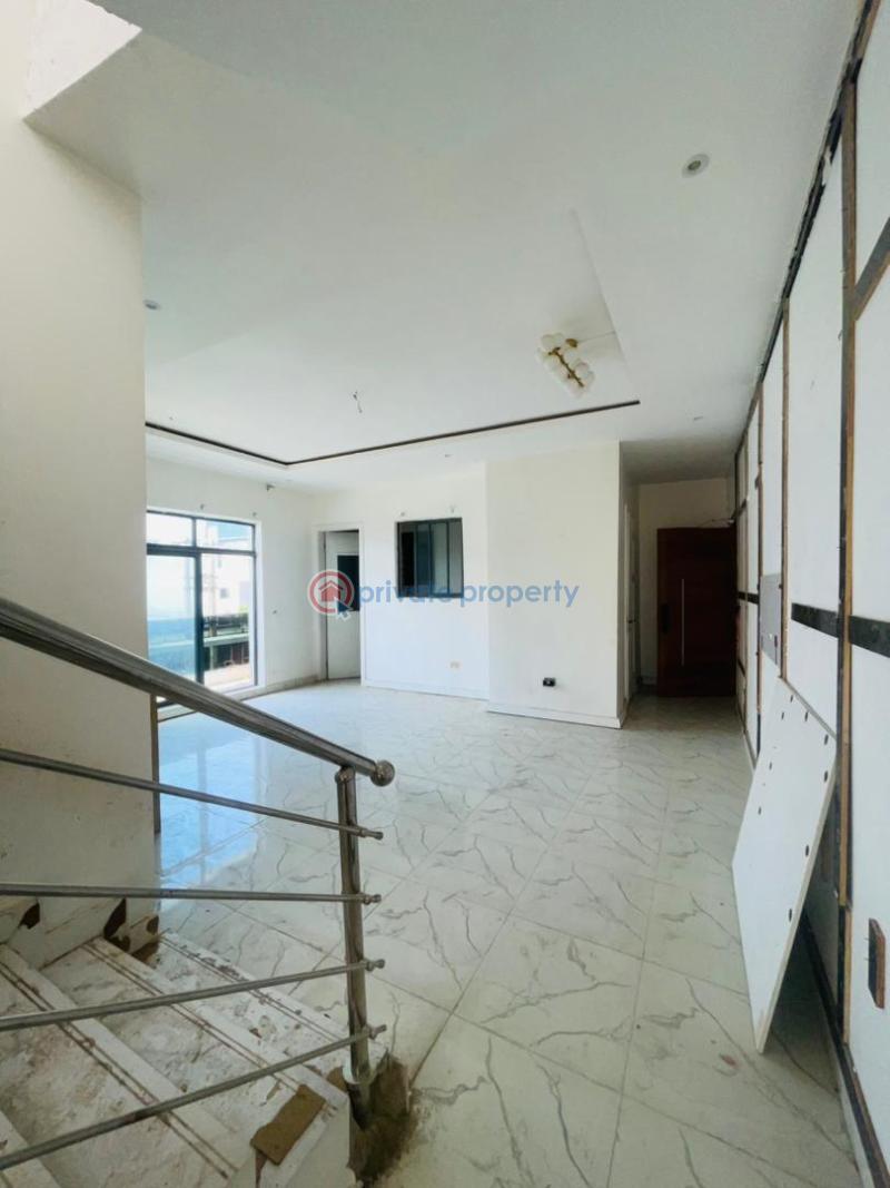 Well-maintained 3-bedroom flat with a penthouse and a bq - 7 3 bedroom Terraced Duplex For Sale Oniru Victoria Island Lagos - 7