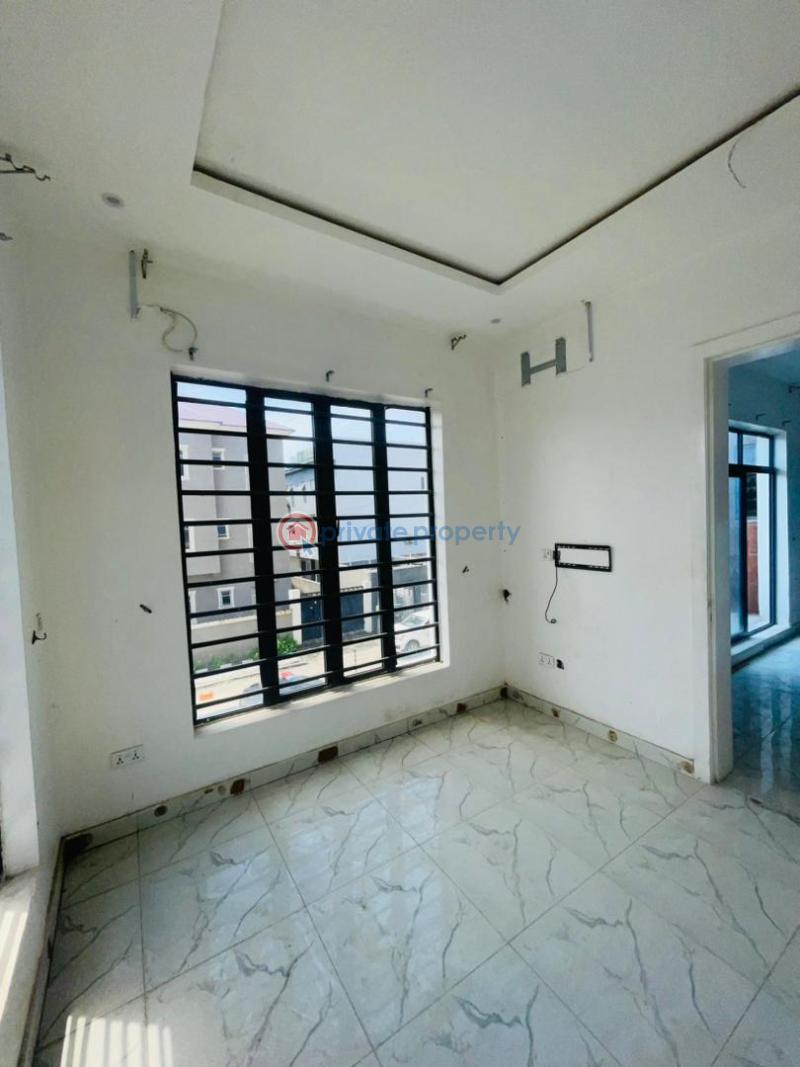 Well-maintained 3-bedroom flat with a penthouse and a bq - 3 3 bedroom Terraced Duplex For Sale Oniru Victoria Island Lagos - 3