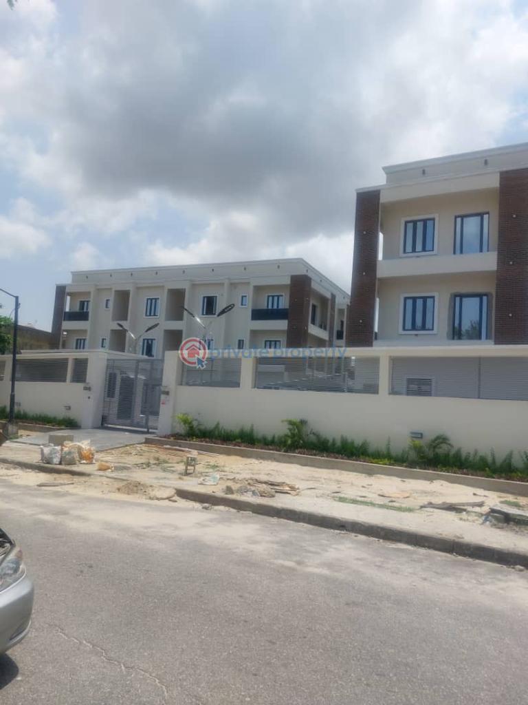 5 units of 4 bedroom terraces with a bq. - 5 4 bedroom Detached Duplex For Sale Adegodogba Avenue Ikoyi Lagos - 5